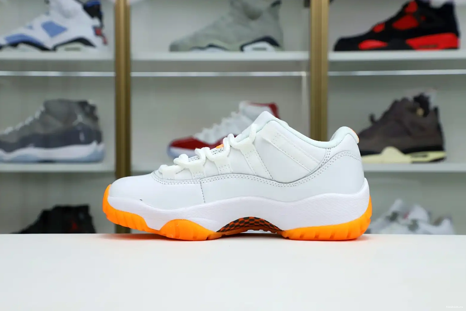 LOW CITRUS' RETRO Kimikick JORDAN 'BRIGHT AIR WMNS 11 0403